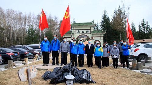 弘揚(yáng)五四精神--奮斗的青春最美麗